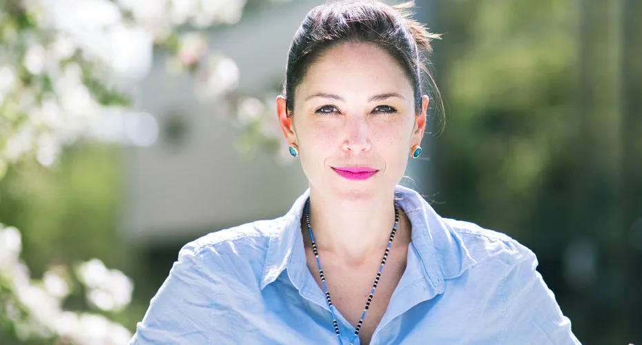 A head and shoulders photo of an mba student.