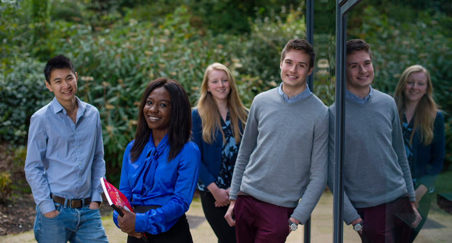 Group of undergraduate business school students